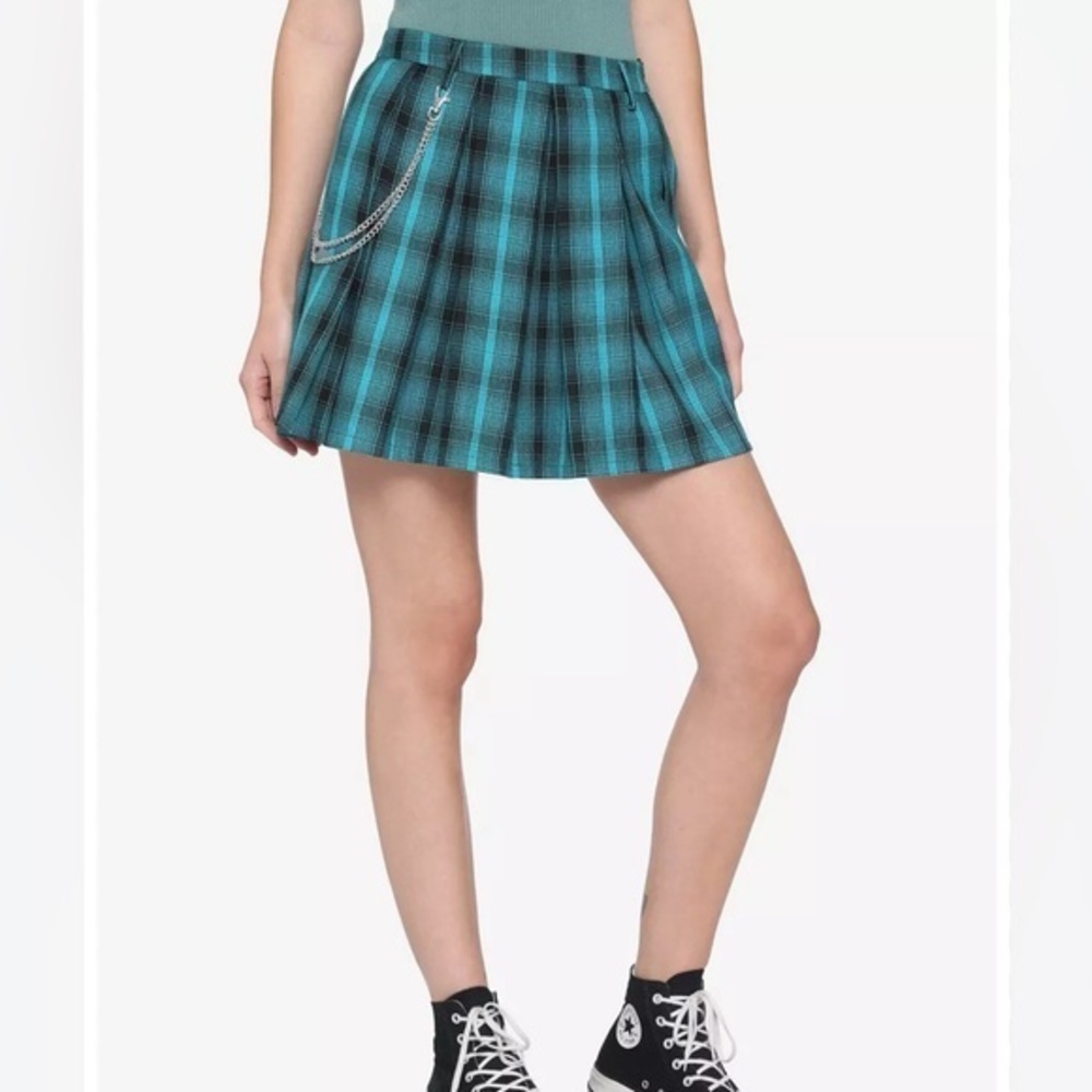 Hot Topic Teal Plaid Pleated Chain Skirt